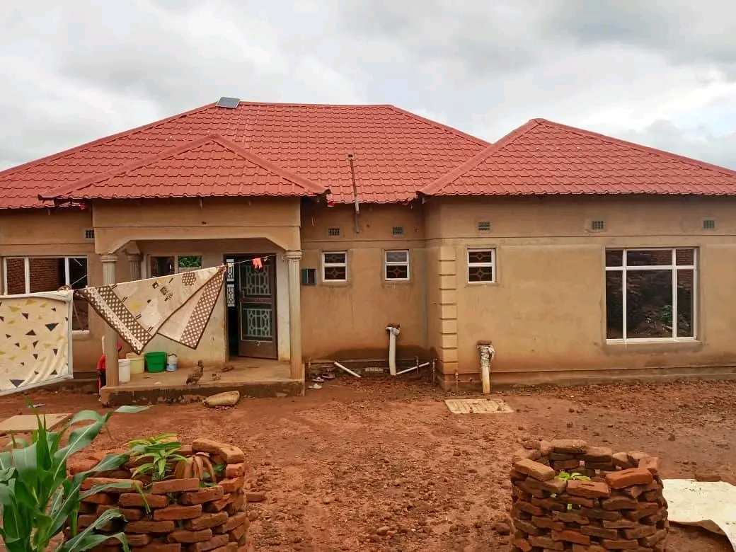 4 bedrooms